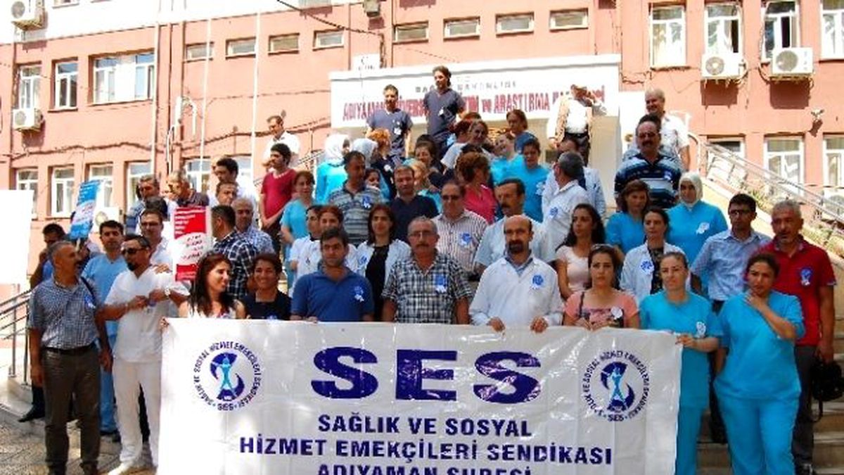 SES\'ten Memur-Sen\'e Tepki