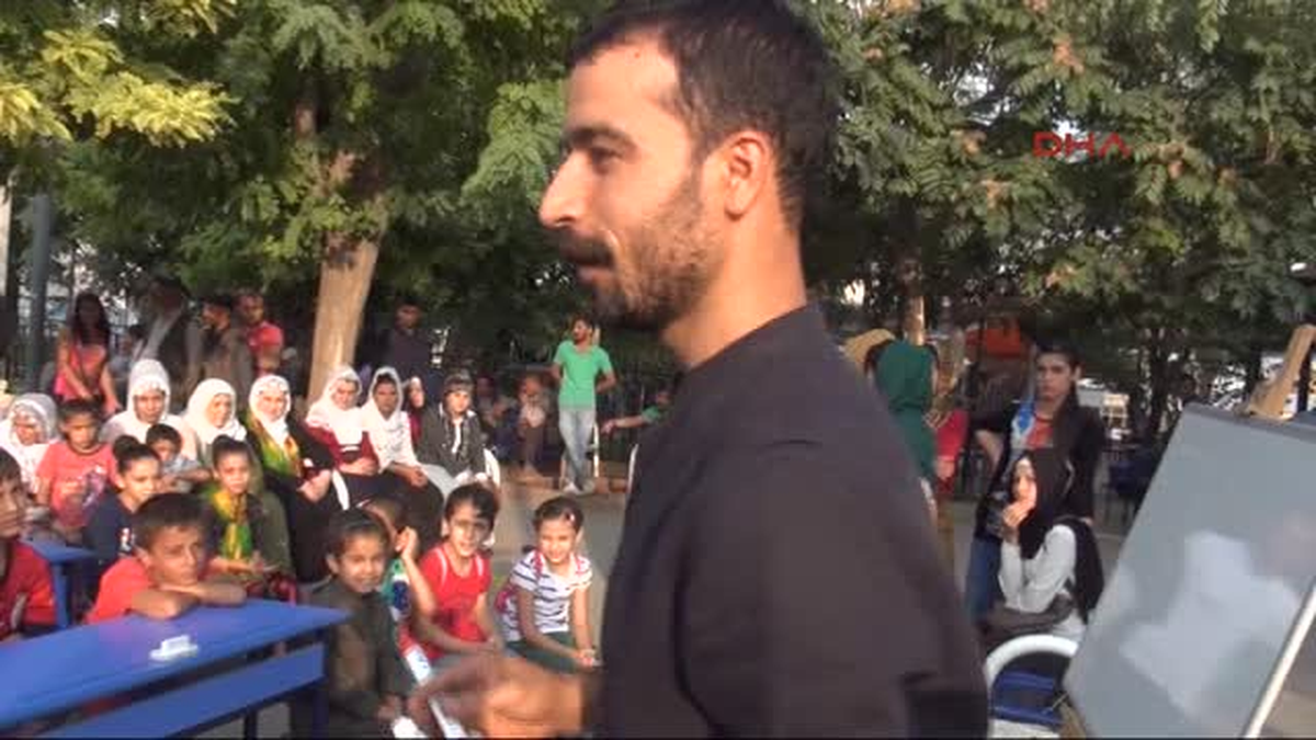 Şırnak Meydanı\'nda Kürtçe Ders