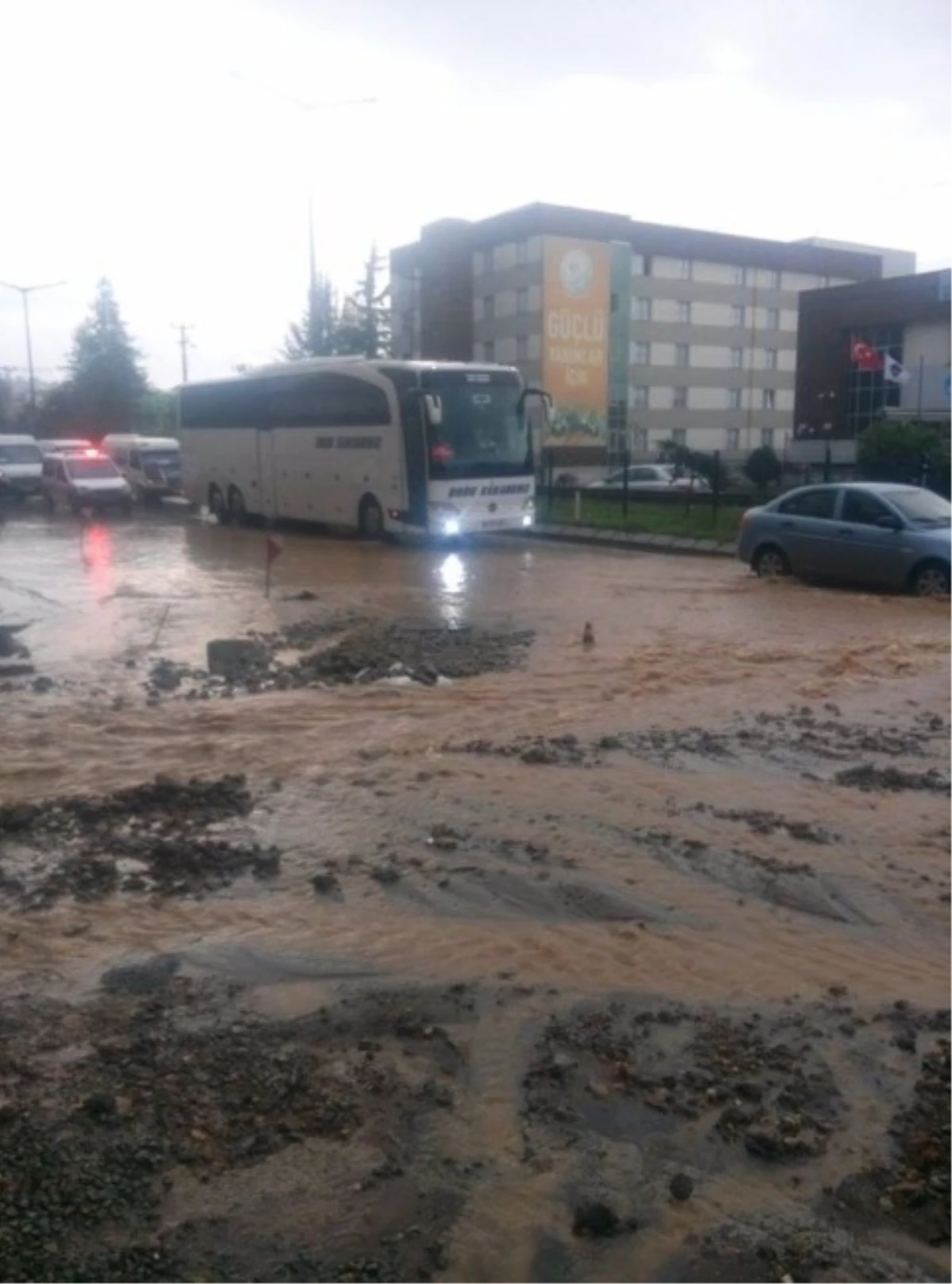 Trabzon\'da Sağanak Yağış