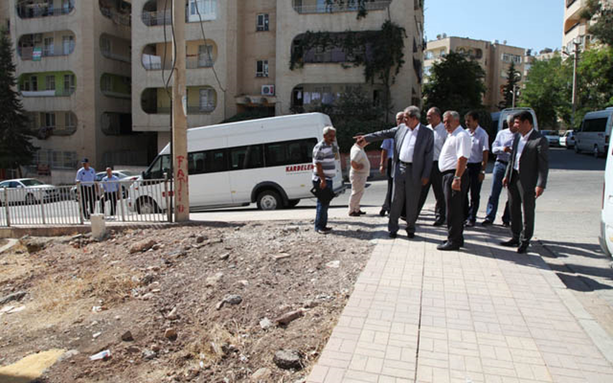 Başkan Demirkol, Mahalle Gezilerini Sürdürüyor