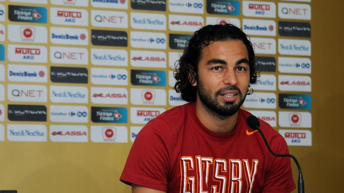 Batur Altıparmak: "Takımın Genel Performansı Düştüğü İçin Selçuk da Etkilendi"