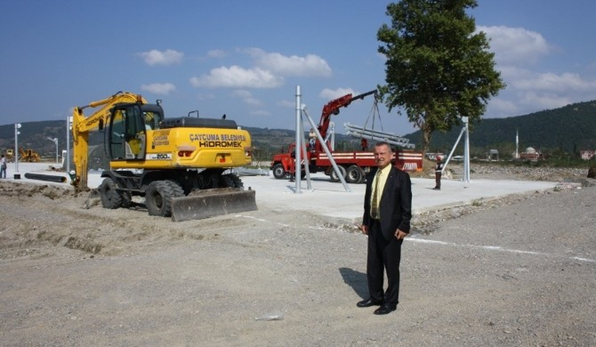 Çaycuma\'da Yeni Kapalı Pazar Yeri Çalışmaları Başladı