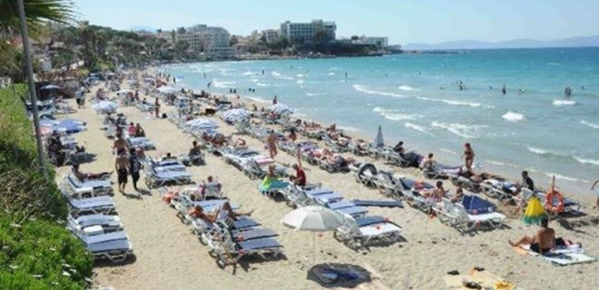 Ege Sahilleri Turistlere Kaldı