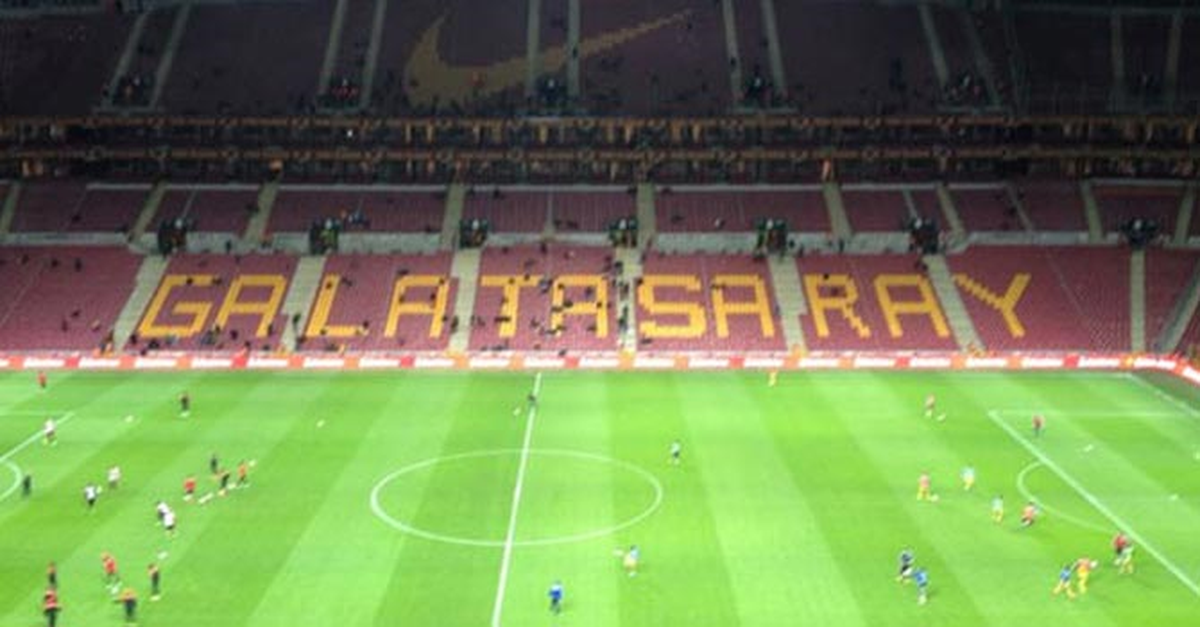 Galatasaray\'da Tribün Depremi