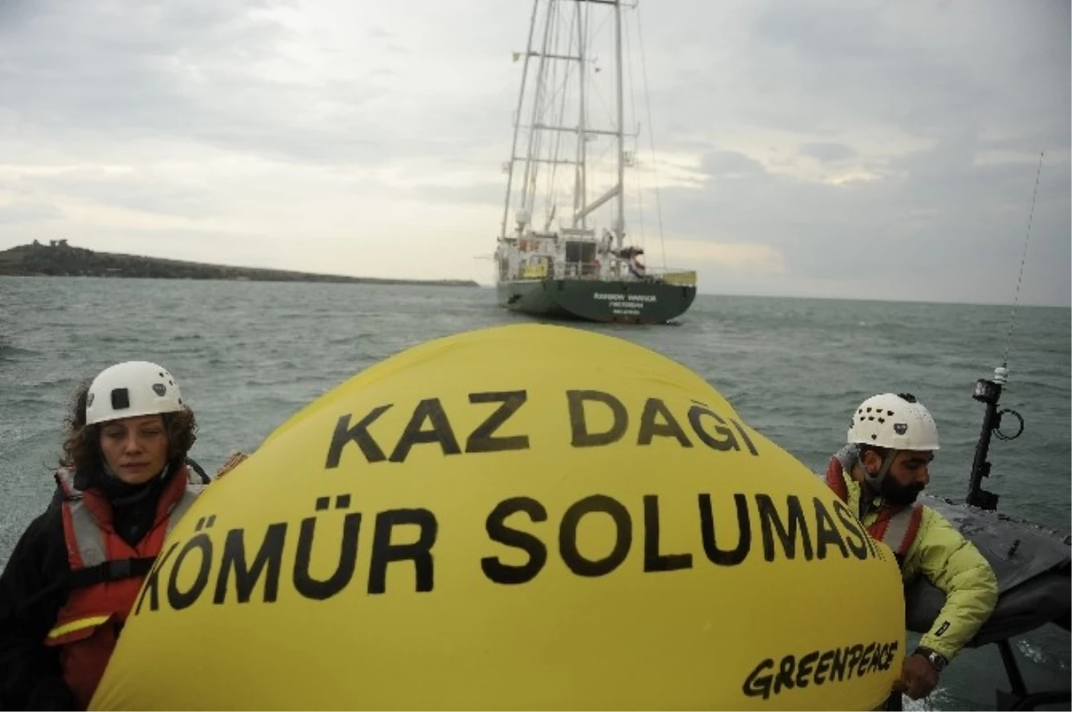 Greenpeace Gemisi Karabiga\'da