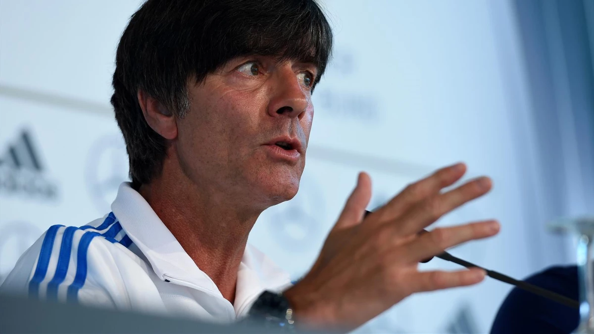 Joachim Löw: "Bir Oyuncuyu Dünya Şampiyonu Yapan Altyapı Antrenörleridir"