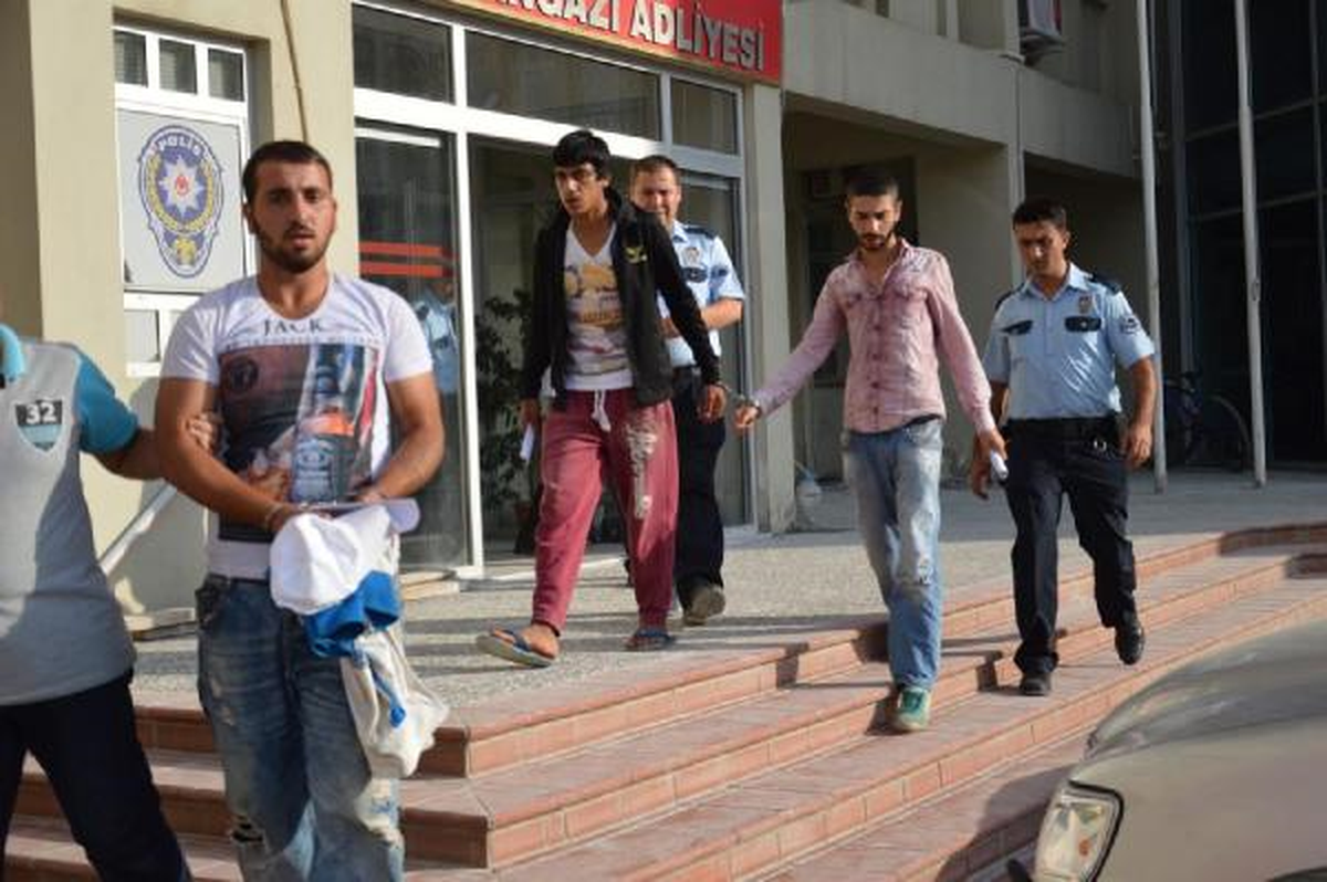 Motosiklet Çalarken Yakalanan 3 Genç Tutuklandı