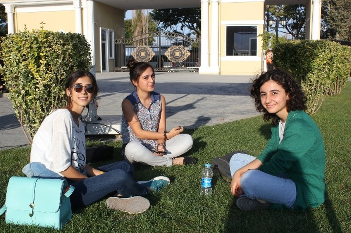 Öğrenciler Üniversiteye \'Merhaba\' Dedi