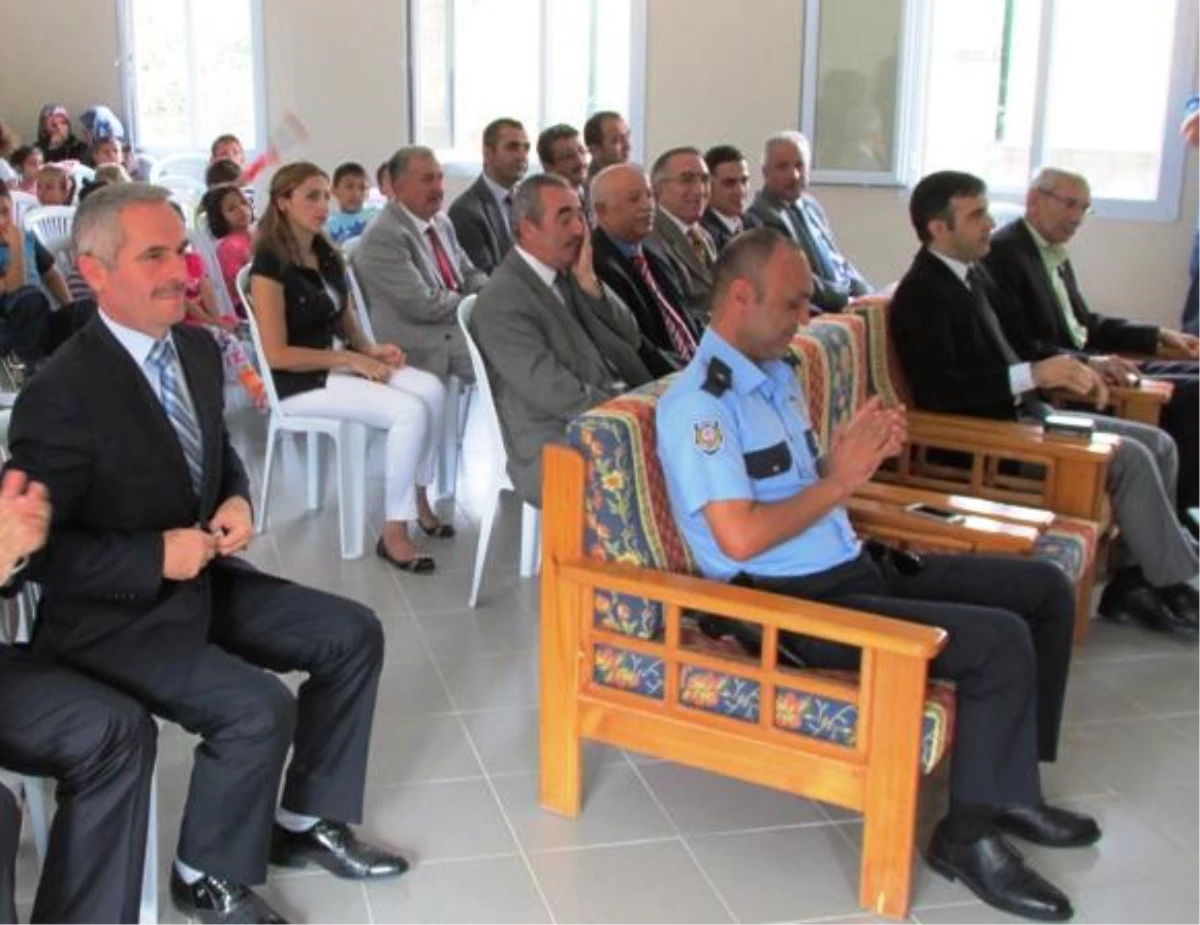 Taraklı İlçesinde İlköğretim Haftası Dolayısıyla Tören Düzenlendi