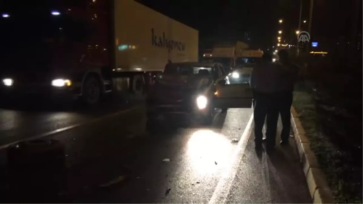 Uşak'ta Trafik Kazası: 4 Yaralı