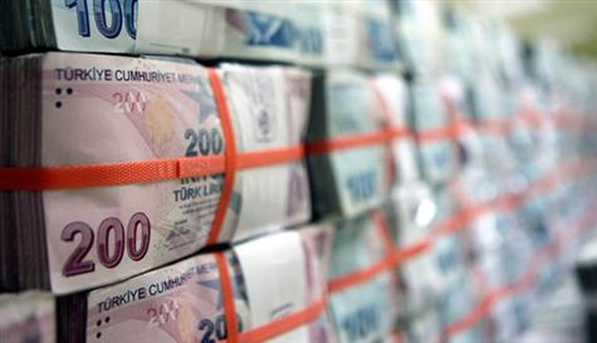 Türkiye\'nin Dış Ticaret Hacmi 2013\'te 911 Milyar Lira
