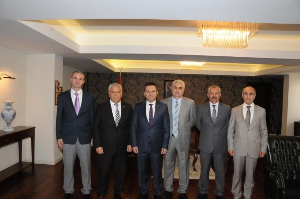 Vali Aksoy\'a Hayırlı Olsun Ziyareti