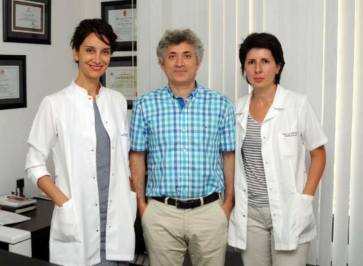 Yüz Nakilleriyle Ünlü Profesör Özkan Klinik Açtı