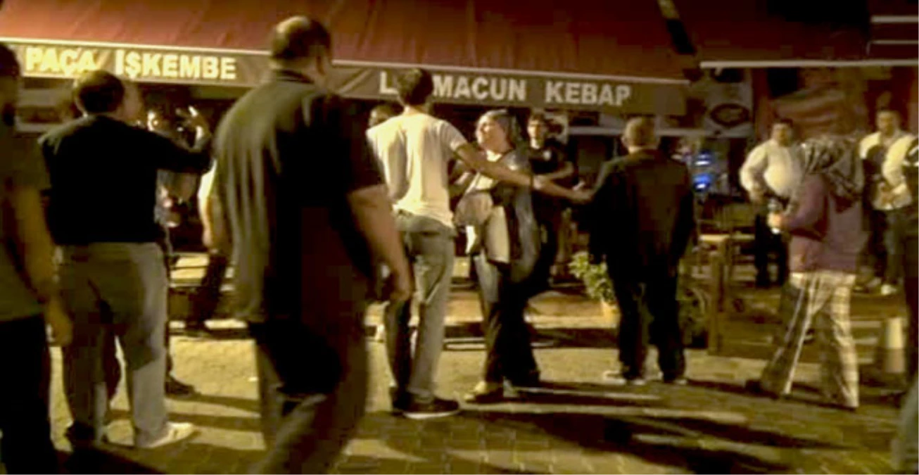 Antalya\'da Cinayet Zanlısının Restoranı Talan Edildi