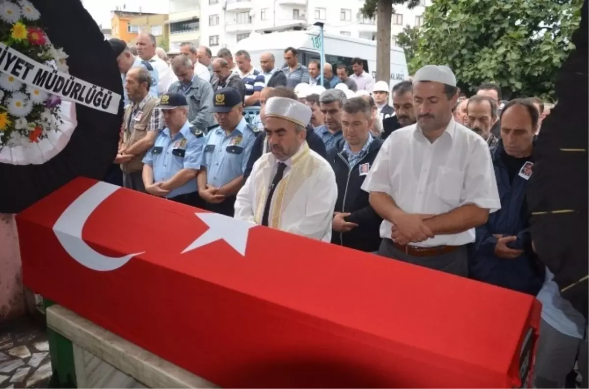 Emekli Başkomiser Son Yolculuğuna Uğurlandı