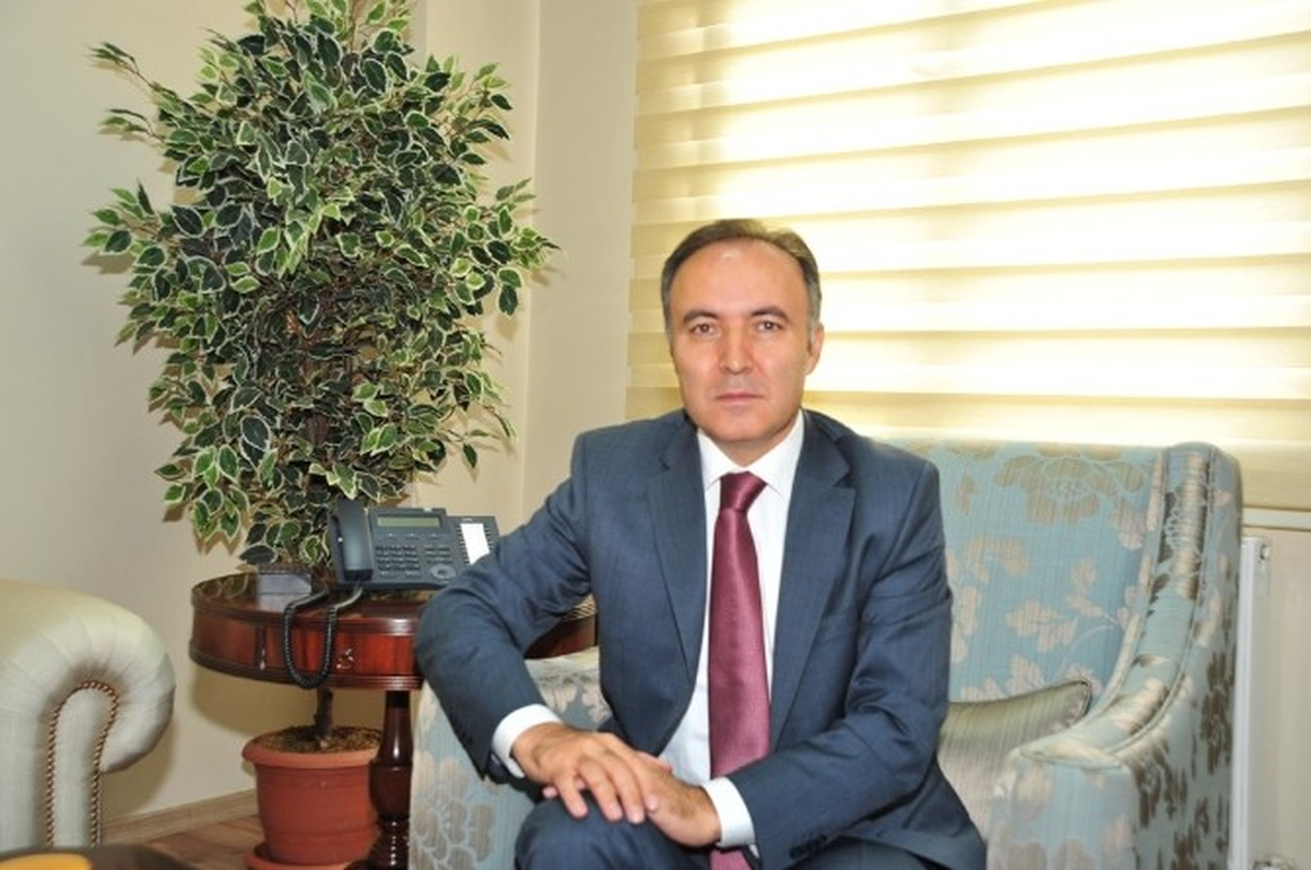 Erzurum Valisi Dr. Ahmet Altıparmak; "2014-2015 Eğitim-Öğretim Yılı\'nın Huzur ve Güven İçinde...