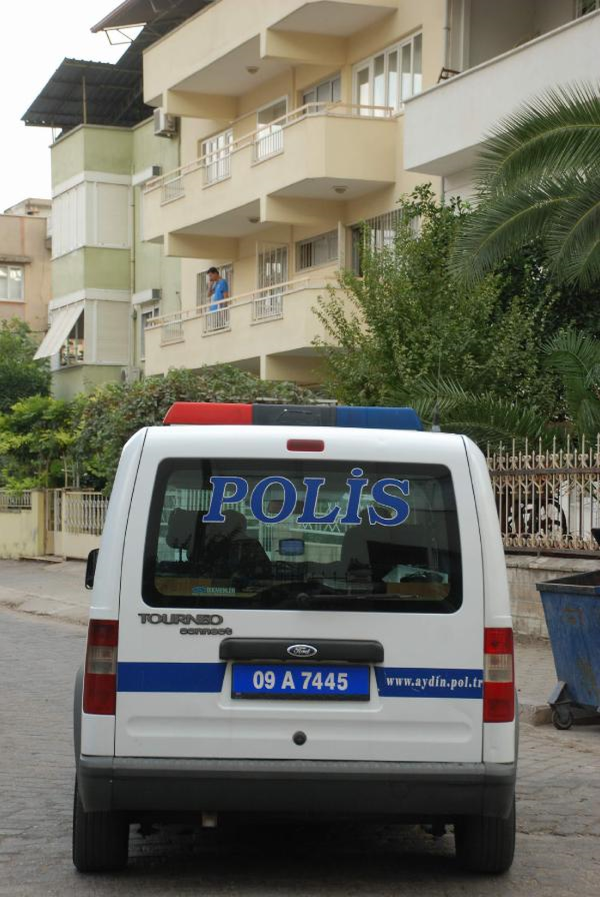 Nazilli\'de Eşiyle Tartışan Polis İntihar Etmek İstedi