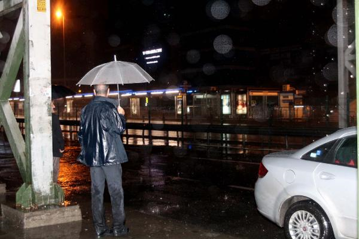 İstanbul\'da Sabaha Karşı Yağmur Etkili Oldu
