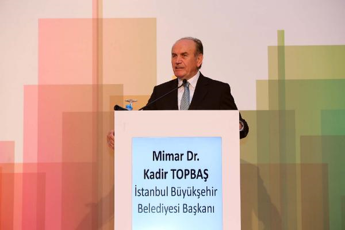 Topbaş: Bakanlıkların İstanbul Üzerinde Plan Yapma Yetkisi Kalkmalı