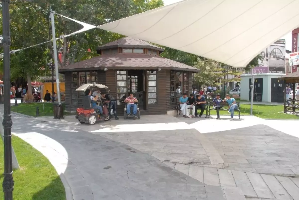 Karaman'da Engelliler Kuğulu Park'ta Buluşuyor