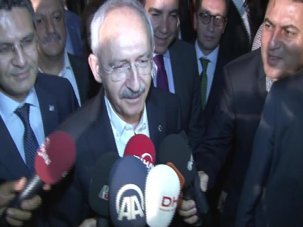 Kılıçdaroğlu: Beşiktaş\'a Da, Çarşı\'ya da Güveniyoruz
