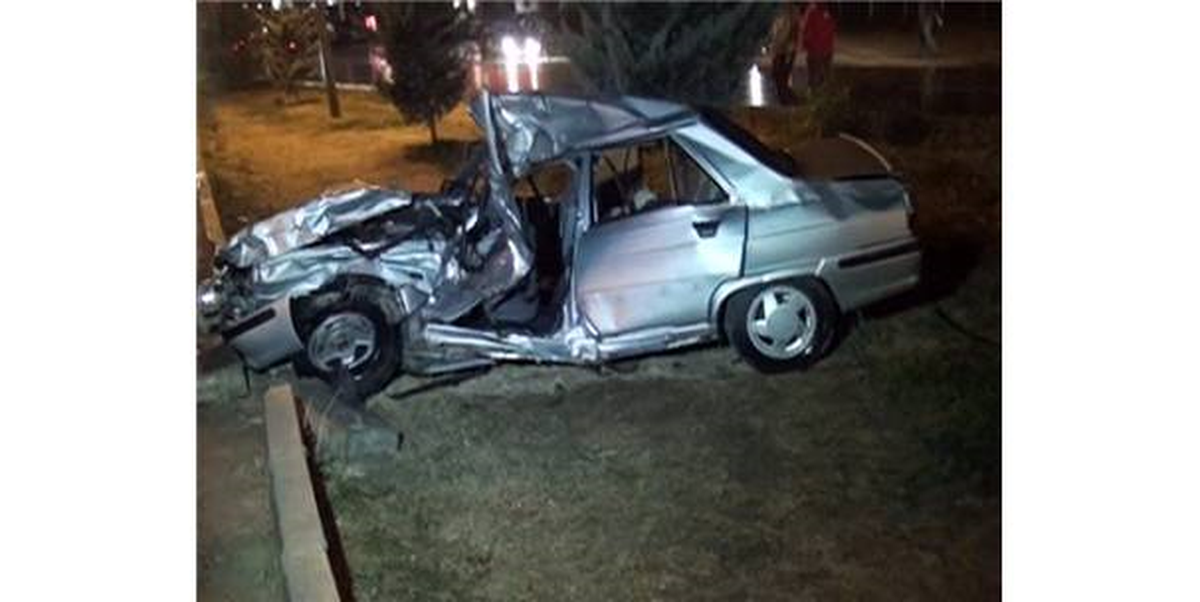 Ereğli\'de Kamyonet ile Otomobil Çarpıştı: 1 Ölü, 4 Yaralı