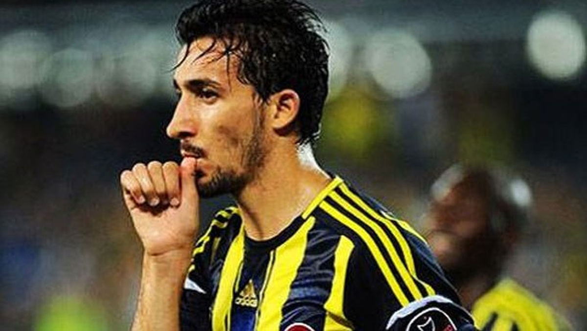 Mehmet Topal\'ın Mr\'ı Çekildi ve Kemik Dokusunda Bir Sorun Olmadığı Tespit Edildi