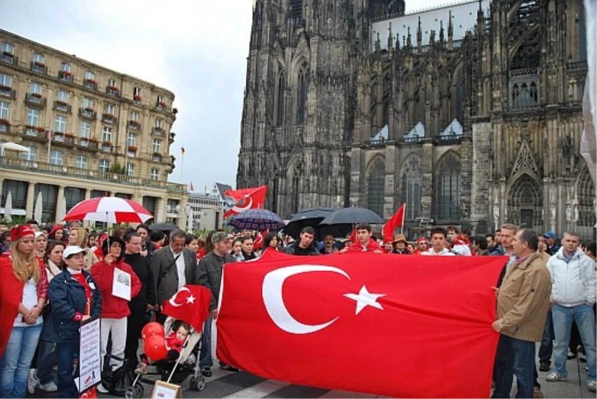 Torba Yasa, Avrupalı Türkler\'in Emekliliğini Olumlu Etkileyecek