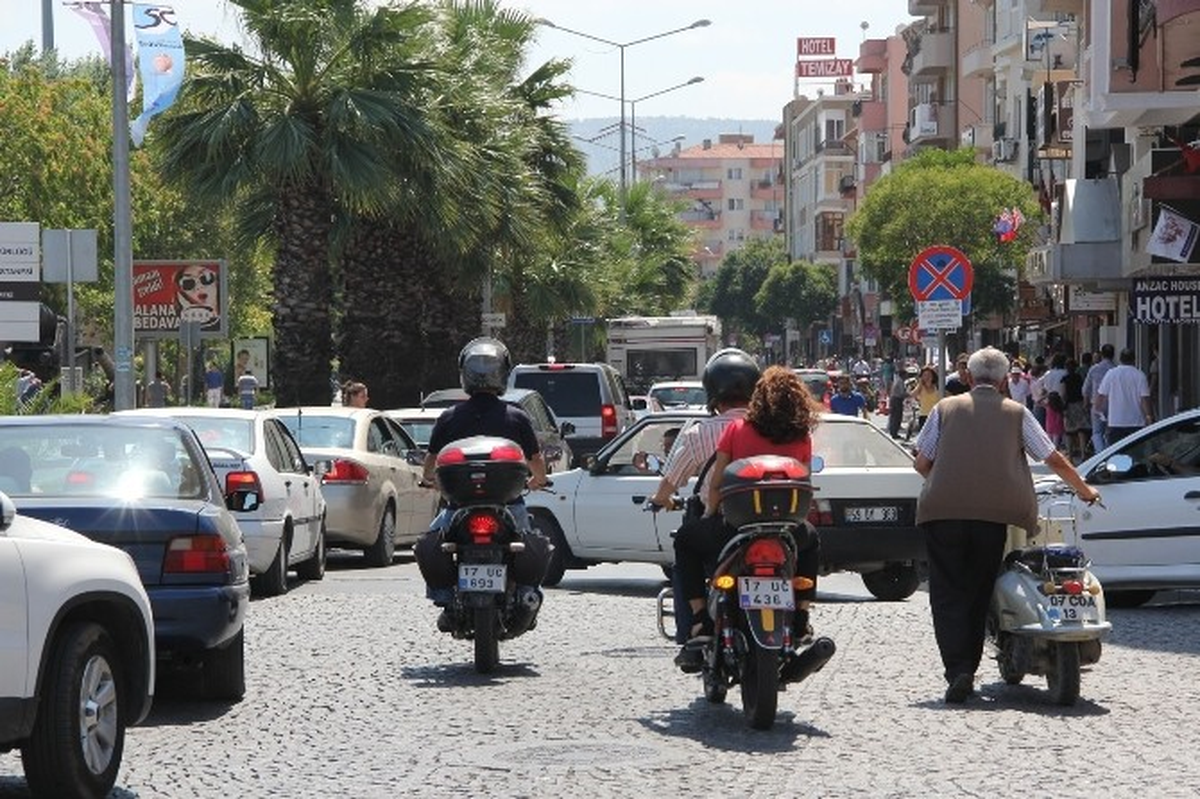 Çanakkale\'de Trafiğe Kayıtlı Araç Sayısı Arttı
