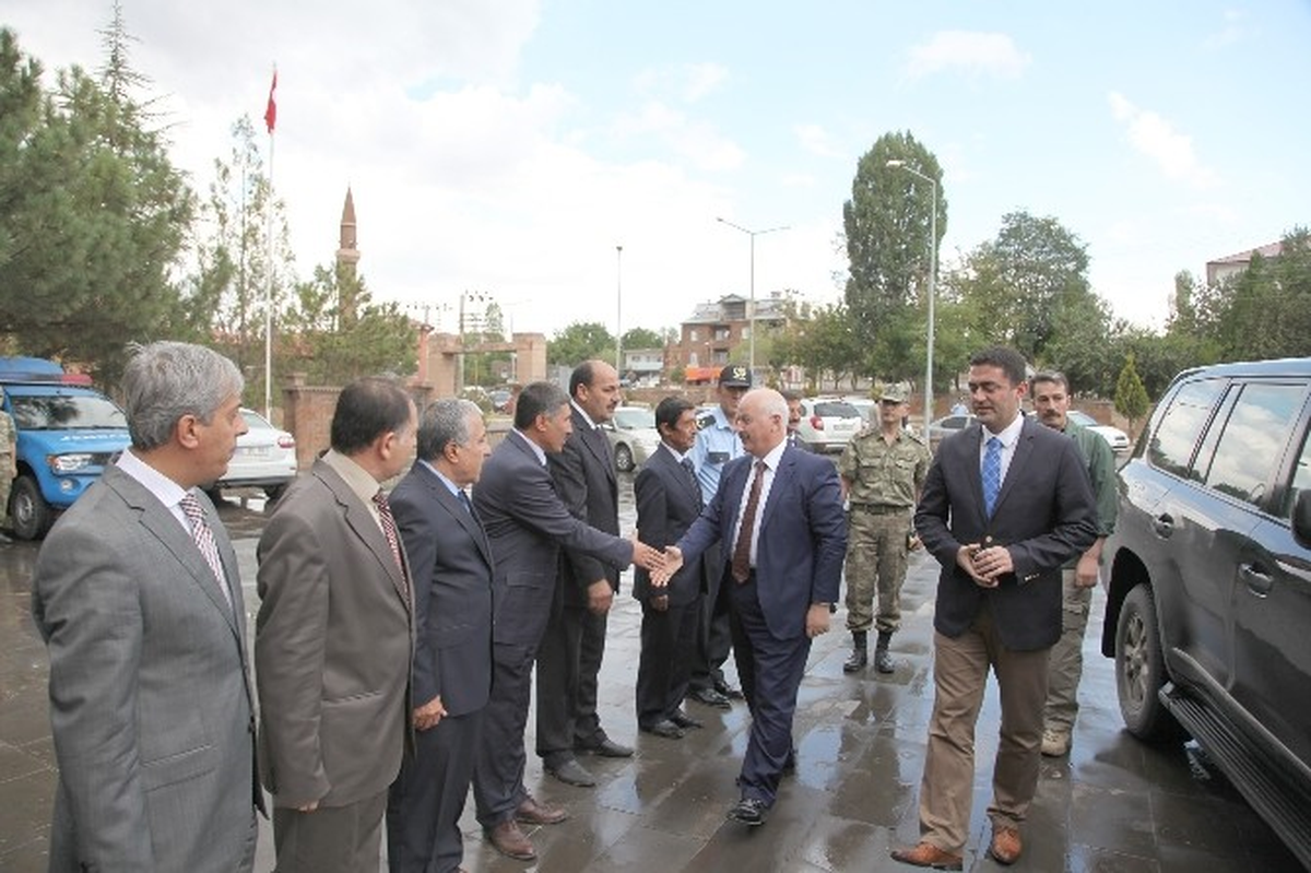 Vali Öztürk\'ten Kaymakam Tekbıyıkoğlu\'na Ziyaret