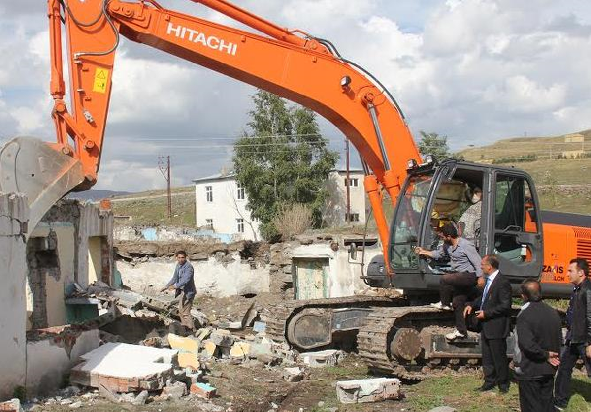 Ardahan Kentsel Dönüşüm Birinci Etap Yıkım Çalışmaları Başladı