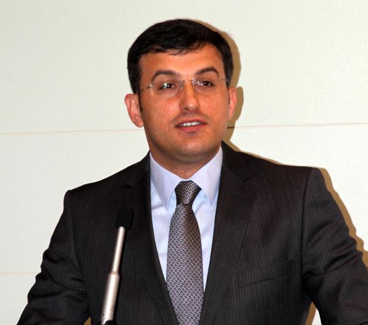Aziziye Kaymakamı Başarılı Öğrencileri Ödüllendirdi