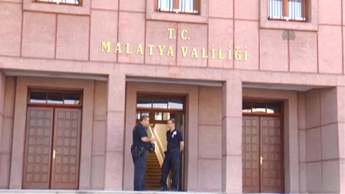 CHP Genel Başkan Yardımcısı Ağbaba, Vali Şahin\'i ziyaret etti -