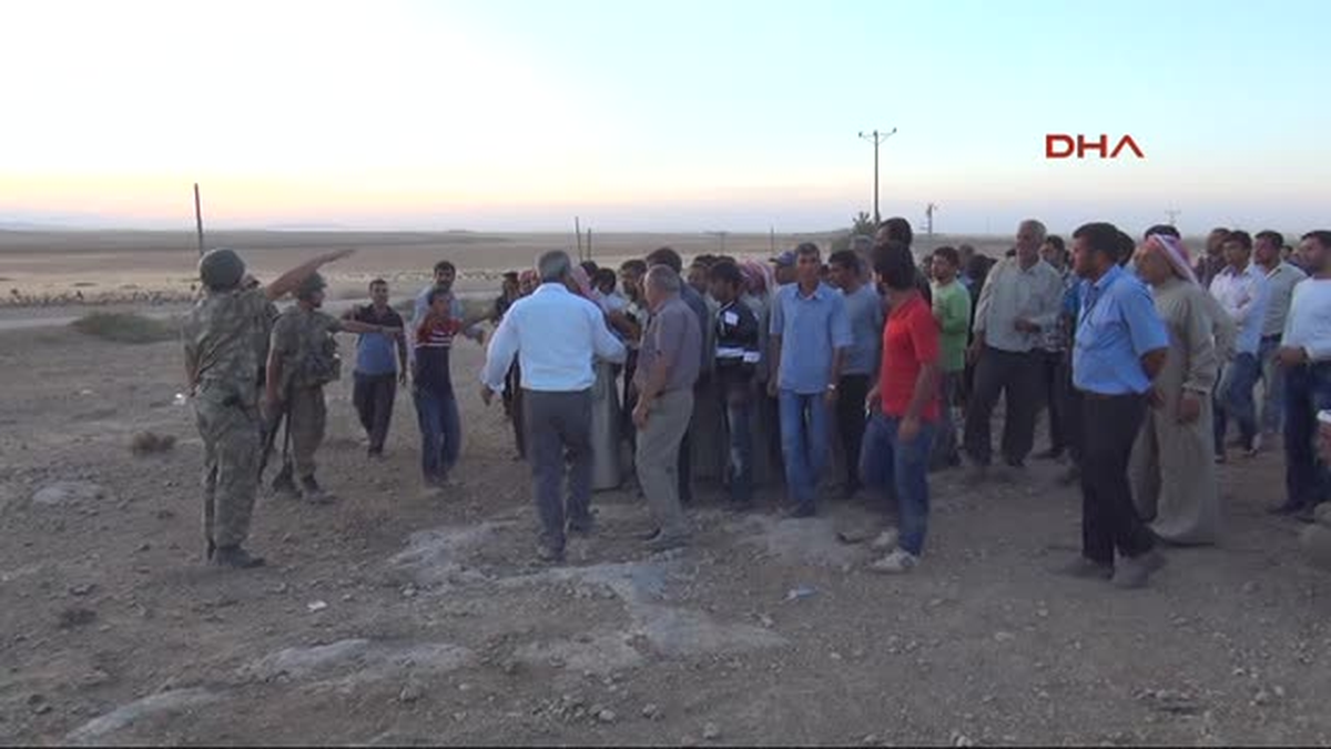 Kobani\'ye Destek Amaçlı Kurulan Çadıra Polis Müdahalesi