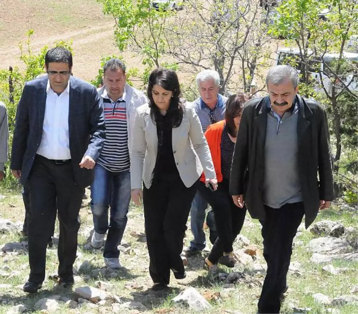 Hdp\'li Buldan: Kandil 30 Eylül\'e Kadar Yol Haritasının Açıklanmasını Bekliyor