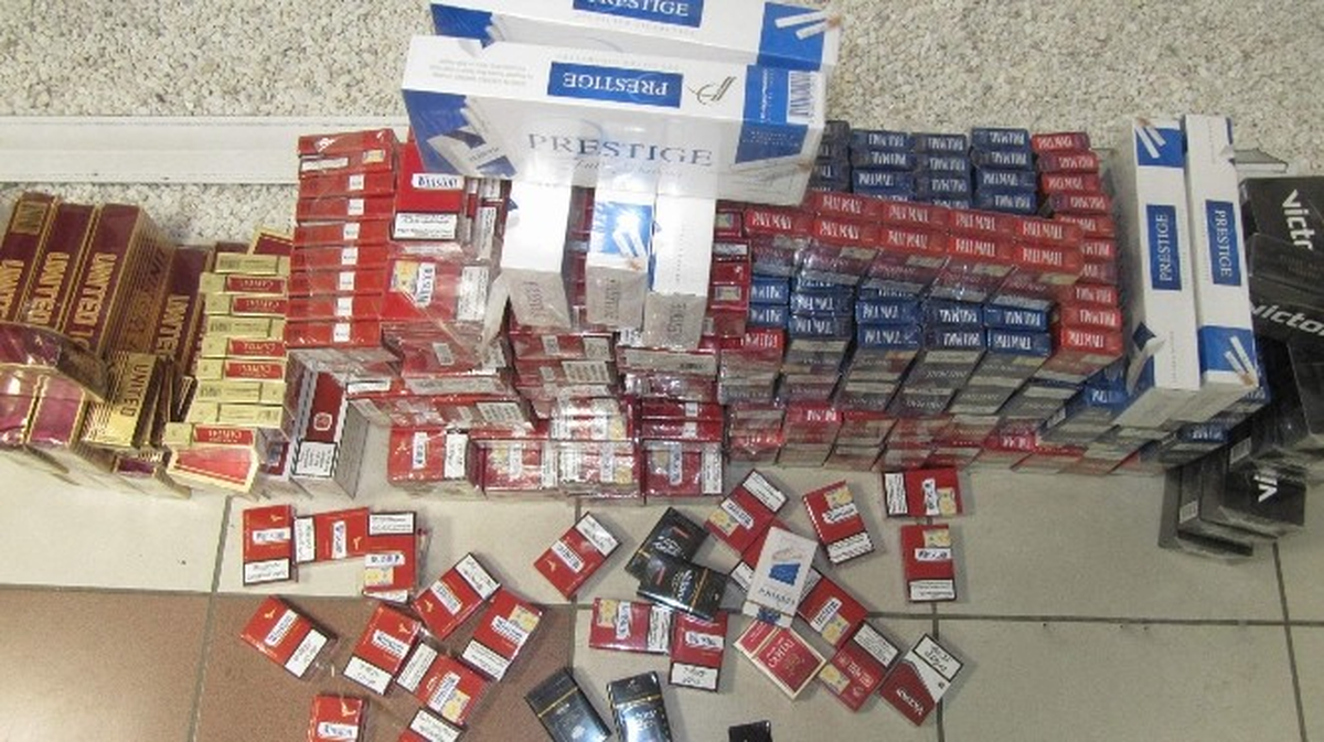 İş Yerinde 3 Bin 205 Paket Kaçak Sigara Ele Geçti