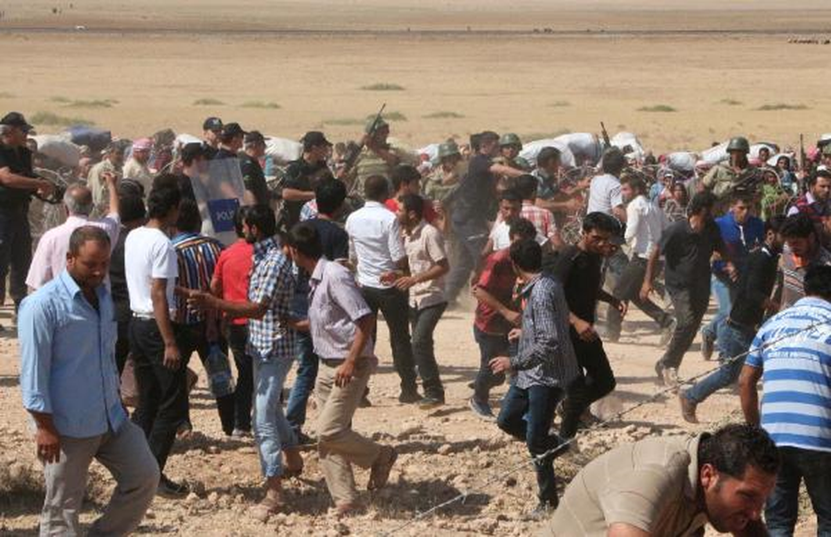 Işid\'den Kaçan Suriyeliler Bugün de Sınıra Yığıldı (2)