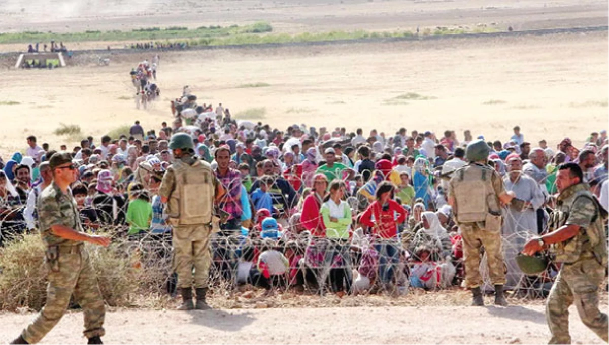 IŞİD\'den Kaçan Kürtler Türkiye Sınırına Yığıldı