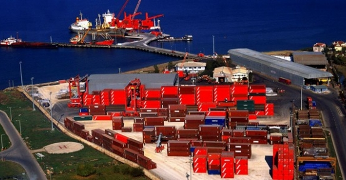 KOBİ\'lerin İhracattaki Payı Azalıyor, İthalatta Artıyor