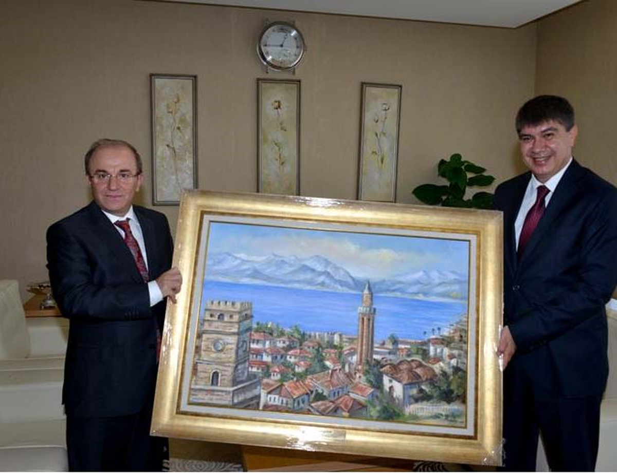 Antalya Valisi Öztürk, Veda Ziyaretlerine Başladı