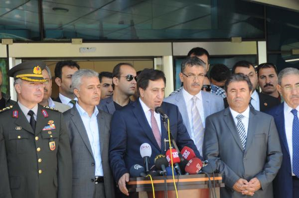 45 Bin Suriyeli Geçiş Yaptı, Suruç\'a Yeni Kamp Kurulmasına Başlandı