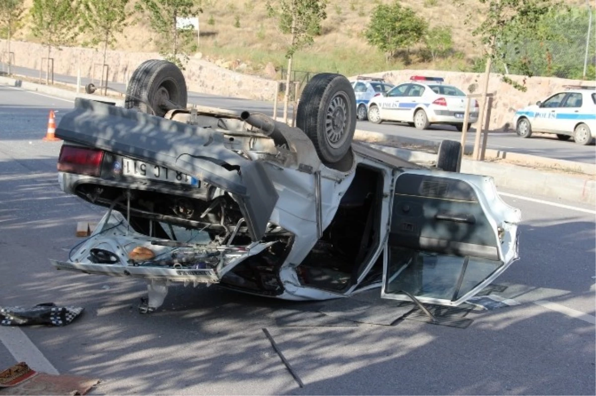 Çankırı\'da Trafik Kazası: 2 Yaralı
