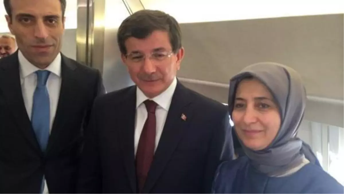 Davutoğlu, Serbest Kalan Rehinelerle Bir Araya Geldi