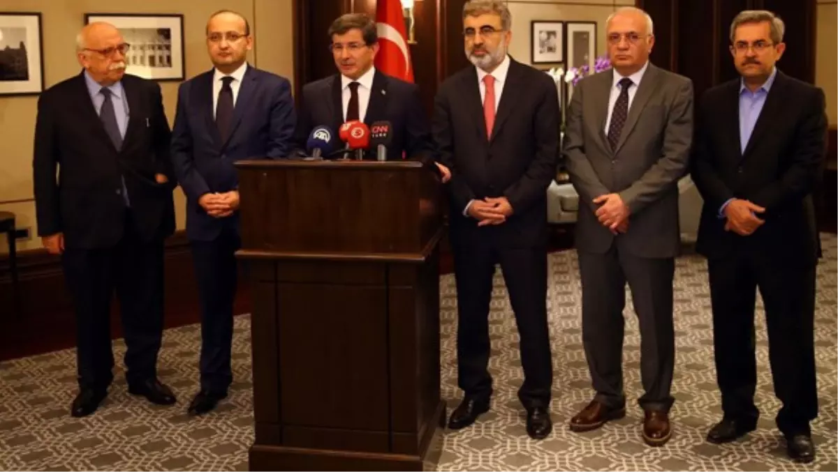 Dünya Rehinelerin Serbest Kaldığını Davutoğlu\'ndan Öğrendi