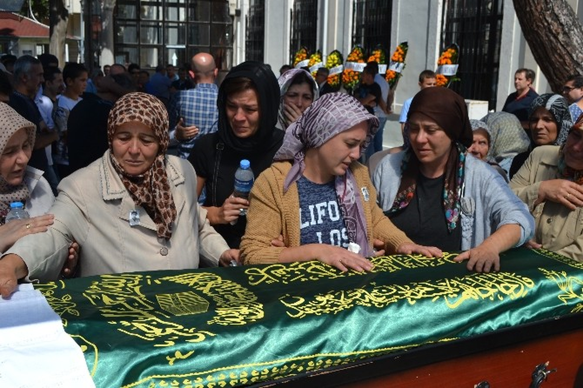 Küçük Mertcan Göz Yaşlarıyla Toprağa Verildi