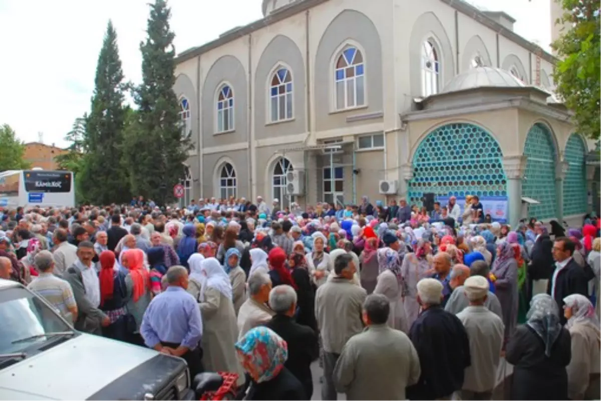 Osmancık\'ta Hacı Adayları Kutsal Topraklara Uğurlandı