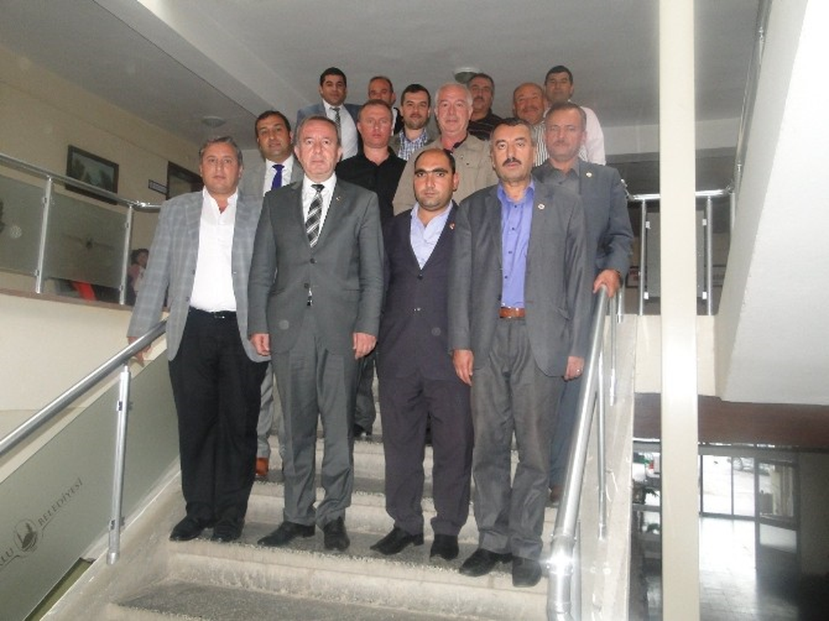 Şahiner, Mahalle Muhtarlarıyla İstişare Toplantısı Yaptı