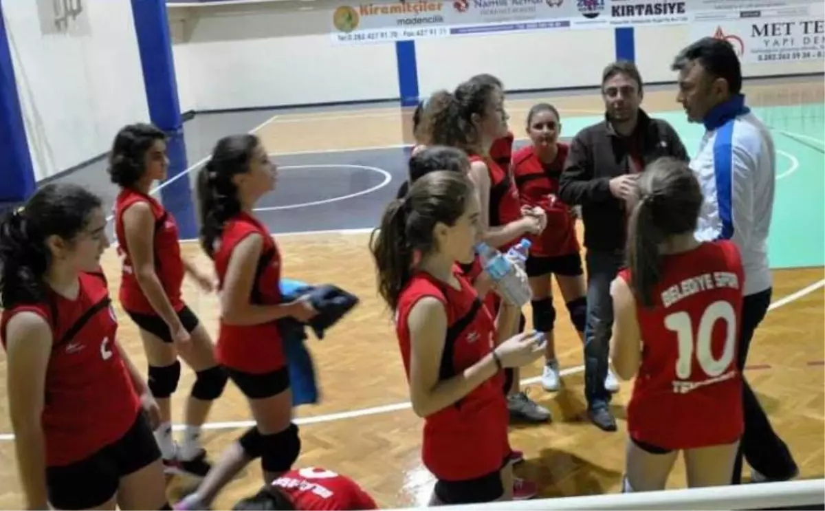 Süleymanpaşa Belediyespor Kulübü Voleybol Branşı Kurs Başvuruları Başladı