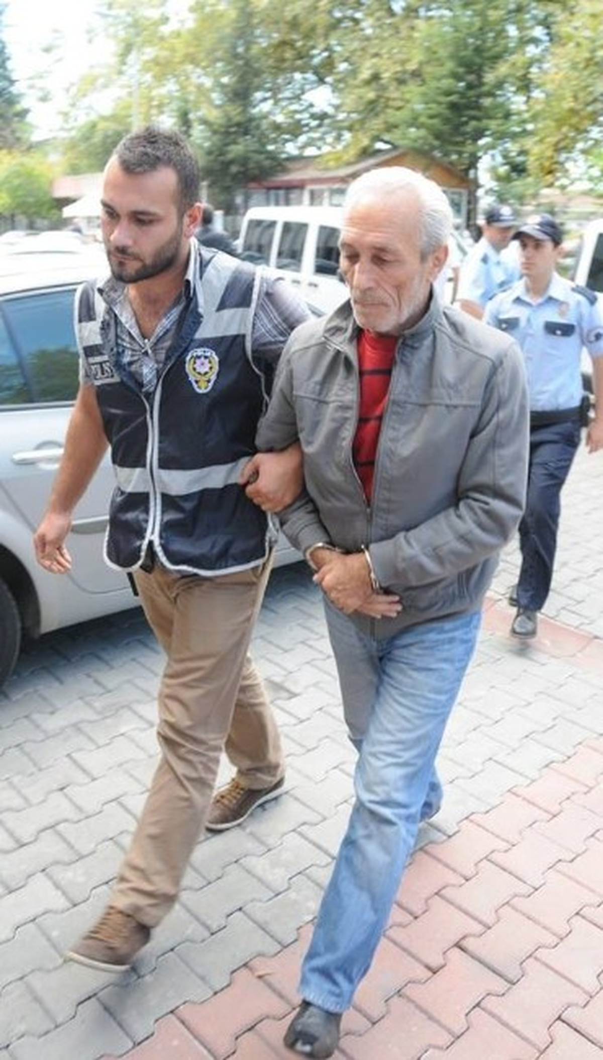 Cinayet Zanlısı Adliyeye Sevk Edildi