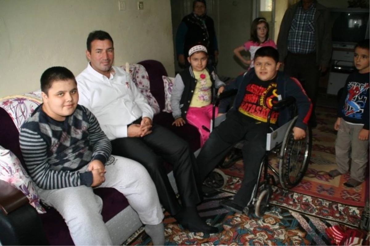 Devrek\'te Kas Erimesi Hastalıgı Olan Kardeşler Ulupınar Yardım İstedi
